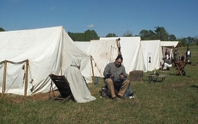 camplife.jpg (41843 bytes)